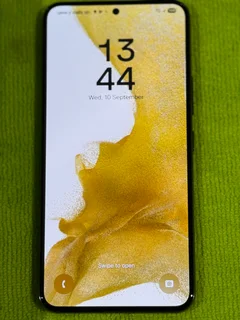 SAMSUNG GALAXY S22 5G, 256 GB, BLACK, IMMACULATE, CHARGER