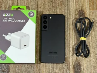 SAMSUNG GALAXY S22 5G, 256 GB, BLACK, IMMACULATE, CHARGER