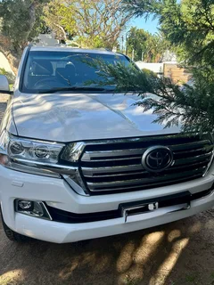 2017 Toyota Land Cruiser SUV 200 VX