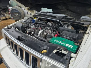 Stripping 2007 Jeep Commander