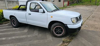 Nissan Harbody (Lexus V8)