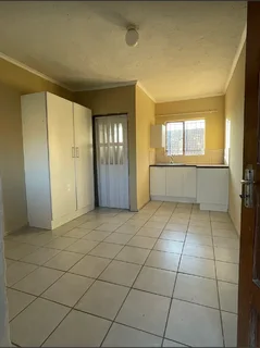 Bachelor room with own bthrm & kitchenette to rent in cosmo city ext 8 (wifi + solar)