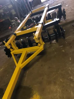 We manufacture hydraulic discs locally