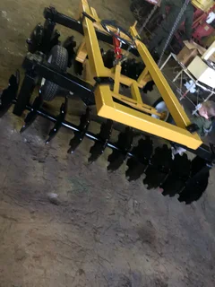 We manufacture hydraulic discs locally