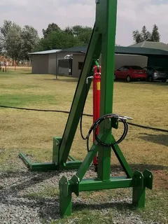 Aapstert met baalvurk