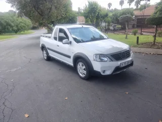 2015 Nissan  Np200 1.6 sport