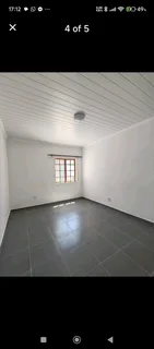 1 bedroom unit Highlands Estate Off Olieboom Road