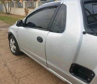 OPEL CORSA 1.8 SPORT