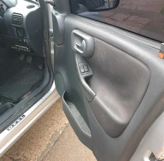 OPEL CORSA 1.8 SPORT