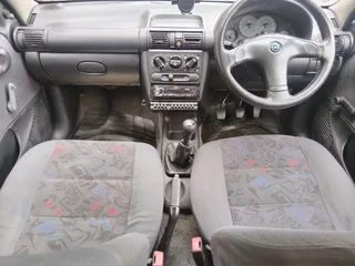 Opel Corsa Lite 1.4