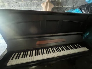 Classic Chappell London Upright Piano for Sale - All Keys Working!