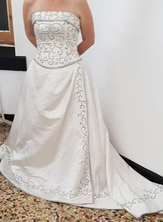 Wedding dress with bodice