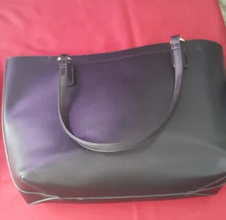 Genuine Colette Hayman Leather Handbag-Near New