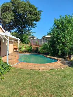 EXQUISITE 4 BEDROOM HOUSE IN CENTRAL MALVERN  TO LET