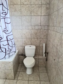 Beautiful 1.5 Bedroom Apartment in the Heart of Essenwood