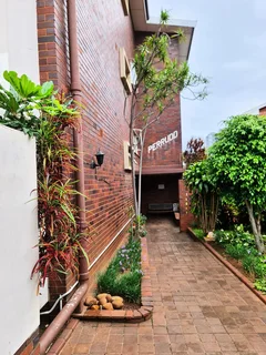 Beautiful 1.5 Bedroom Apartment in the Heart of Essenwood