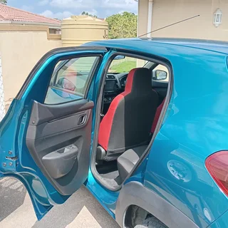 2023 Blue Renault Kwid