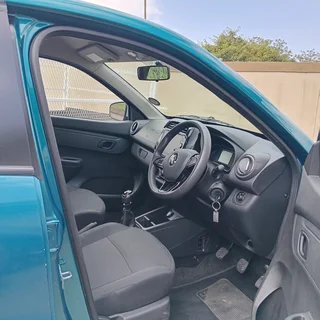 2023 Blue Renault Kwid