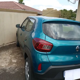 2023 Blue Renault Kwid
