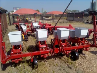 4 Row Planter
