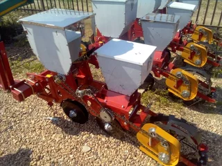 4 Row Planter