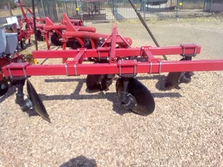 2 Row Ridger / 2 Ry Wal maker / Operter