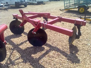 2 Row Ridger / 2 Ry Wal maker / Operter