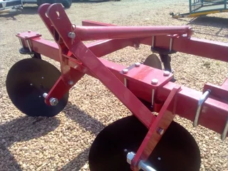 2 Row Ridger / 2 Ry Wal maker / Operter