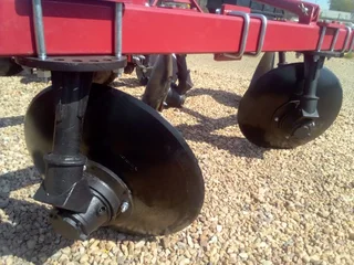 2 Row Ridger / 2 Ry Wal maker / Operter