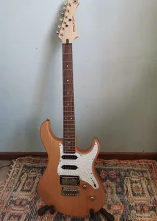 Yamaha Pacifica PAC612VIXX Guitar