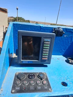 Boat with 2x 30hp tiller motors