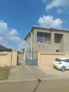 Elegant Bachelor at Birch Acres up for Rental