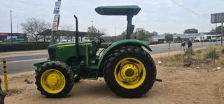 2017 John Deere 5075E