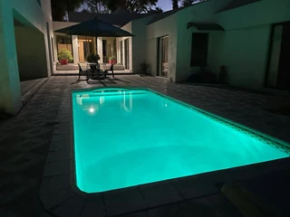 Same street as Sacap - House Share