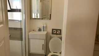 Same street as Sacap - House Share