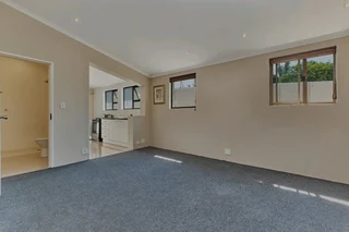 Same street as Sacap - House Share