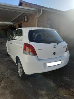 2010 Toyota Yaris Hatchback