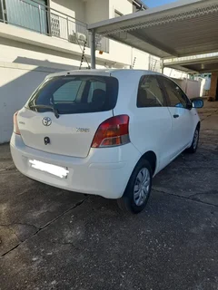2010 Toyota Yaris Hatchback