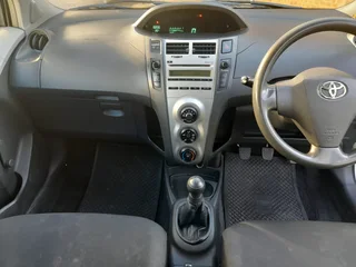 2010 Toyota Yaris Hatchback