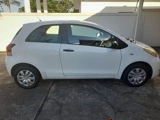 2010 Toyota Yaris Hatchback