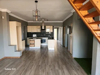 Huge home in Bluewater Beach