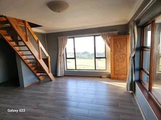 Huge home in Bluewater Beach