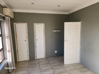 Huge home in Bluewater Beach