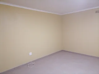 Bachelor Flat in Eersteriver