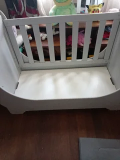 Baby cot