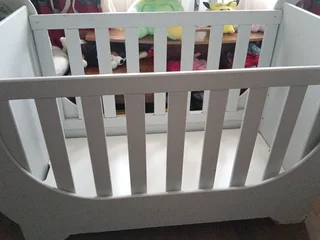 Baby cot