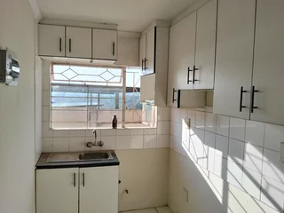 2-bedroom cottage in Bloubosrand for R5800 available immediately