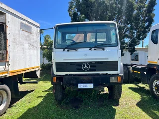 1996 Mercedes Benz 1617 Econoliner 4x4 Crane Truck