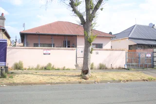 3 Bedroom House In Turffontein Jhb South