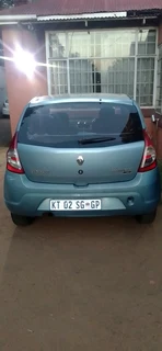 RENAULT SANDERO STRIPPING FOR SPARES